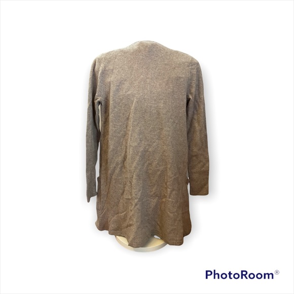 TAHARI Ribbed Merino Wool Cardigan - Picture 5 of 5